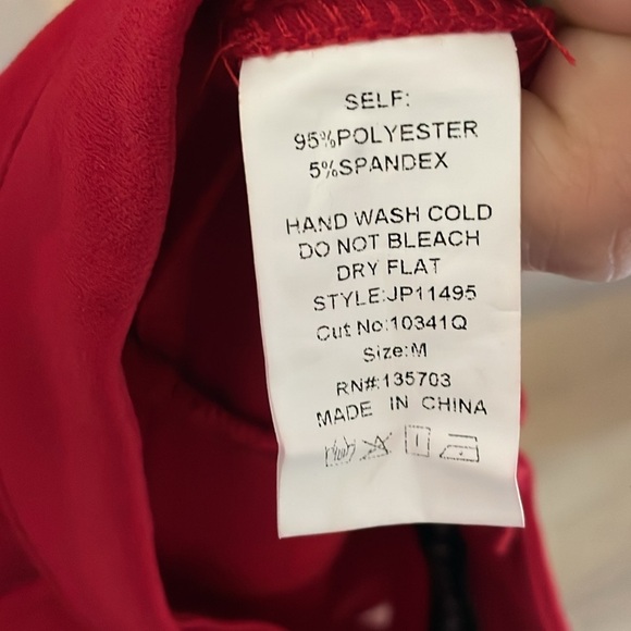 Elegant Red Jumpsuit - Picture 6 of 9